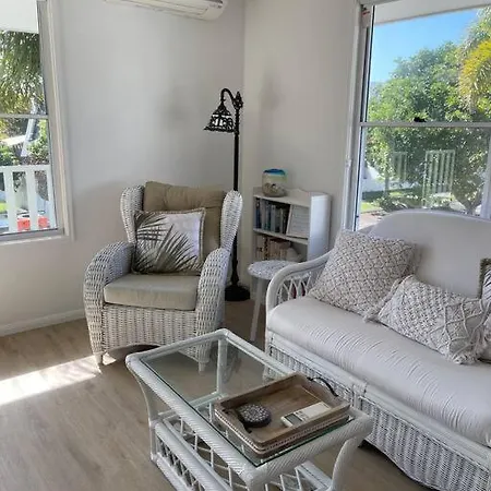 Studio Seaside Self-Contained Apartment Marcoola Exterior photo