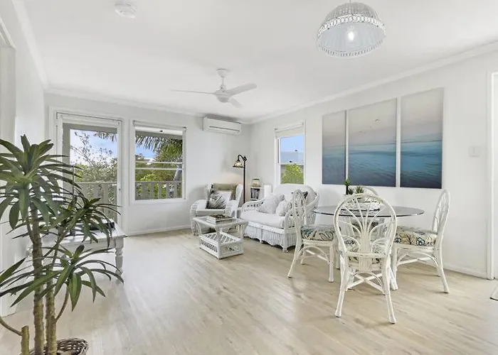 Studio Seaside Self-Contained Apartment