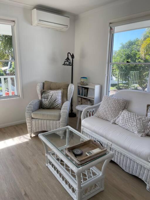 Apartment Seaside Self-contained